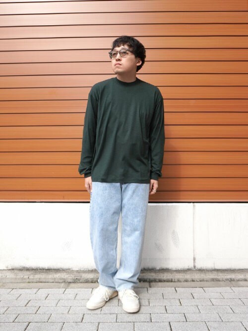 「ロンT、休日スタイル、春服、シンプルコーデ、PORT BY ARK、ポートバイアーク、ARKnets、春服みてみて」｜「PORT BY ARKのPORT BY ARK / ポートバイアーク：Wool LS T-shirt：PO13-T001[COR]（Tシャツ/カットソー、グリーン系）」を使った、ARKnets STAFFさん（メンズ・173cm）の春コーディネートの1枚目の写真