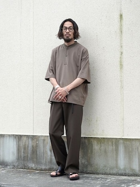 「ポートバイアーク」｜「アイテム（スラックス）」を使った、ARKnets STAFFさん（メンズ・175cm）の夏コーディネート