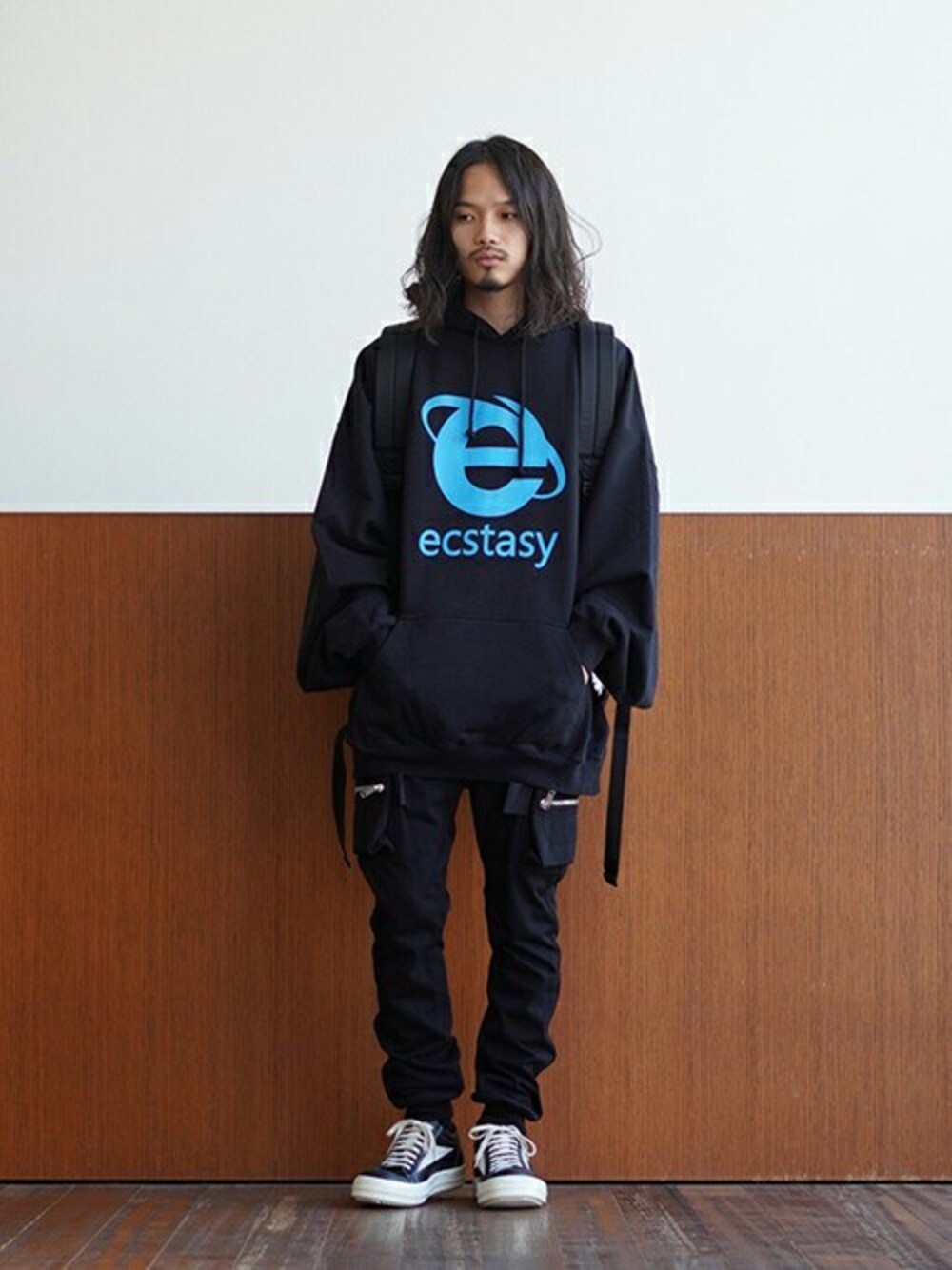VETEMENTS / ヴェトモン : ECSTASY HOODIE : UE54HD320B[RIP]を使った