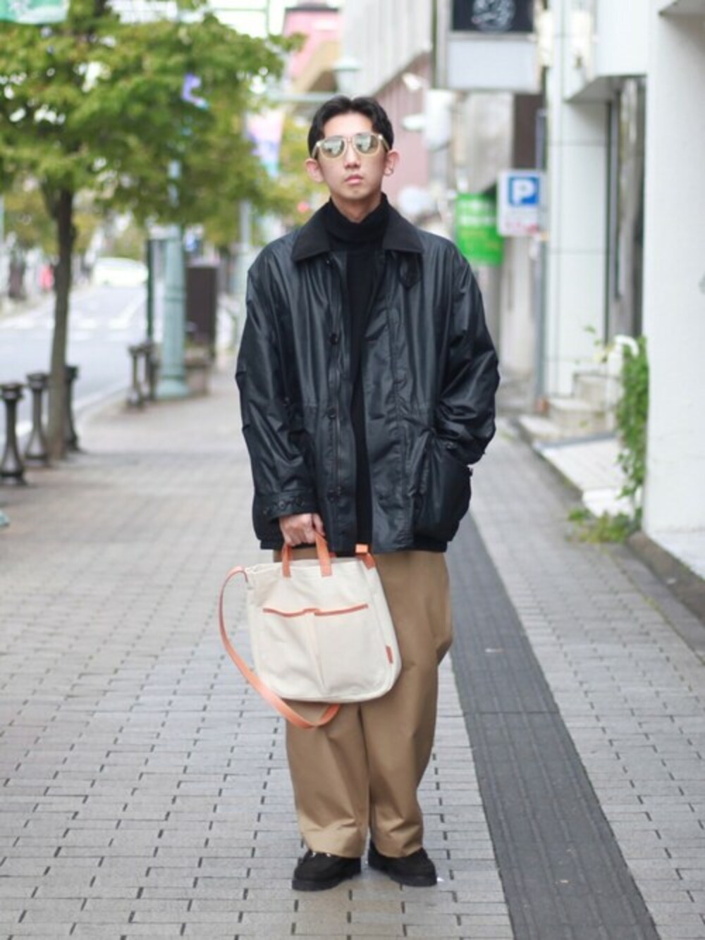 「G.H.BASS、STANDARD CALIFORNIA、CIOTA、BALLAST ARK、XOLO JEWELRY、DAIWA PIER3」｜「BALLAST ARKのBALLAST ARK / バラストアーク：PILE TURTLENECK TEE：BA08-T002[AST]（Tシャツ/カットソー、ブラック系）」を使った、ARKnets STAFFさん（メンズ・179cm）の秋コーディネートの1枚目の写真