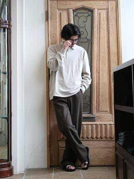 「ポートバイアーク」｜「アイテム（スラックス）」を使った、ARKnets STAFFさん（メンズ・175cm）の秋コーディネート