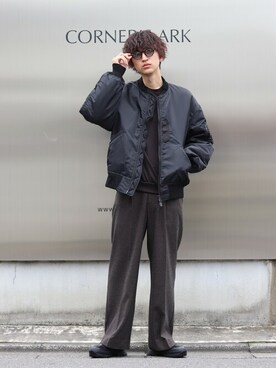 「ポートバイアーク」｜「アイテム（スラックス）」を使った、ARKnets STAFFさん（メンズ・181cm）の秋コーディネート