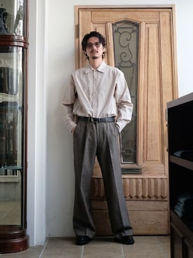 「ポートバイアーク」｜「アイテム（スラックス）」を使った、ARKnets STAFFさん（メンズ・175cm）の秋コーディネート
