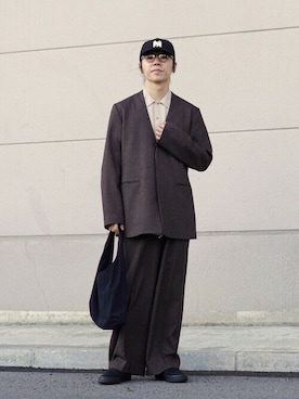 「ポートバイアーク」｜「アイテム（スラックス）」を使った、ARKnets STAFFさん（メンズ・174cm）の秋コーディネート