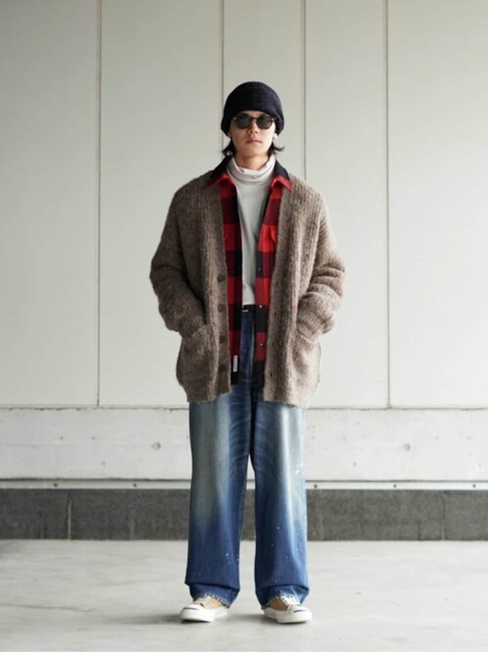 「WOOLRICH、gold、LAVER、PORT BY ARK、JULIUS TART OPTICAL、BALLAST ARK、XOLO JEWELRY」｜「BALLAST ARKのBALLAST ARK / バラストアーク：V/N SHAGGY NEP CARDIGAN：BA08-K001[AST]（カーディガン/ボレロ、イエロー系）」を使った、ARKnets STAFFさん（メンズ・170cm）の秋コーディネートの1枚目の写真