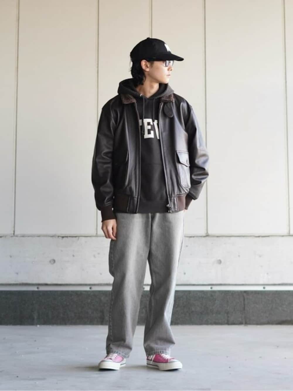 「レザージャケット、フライトジャケット、CONVERSE ADDICT、Levis、silver tab、LAVER、JULIUS TART OPTICAL、WP、BALLAST ARK、XOLO JEWELRY」｜「BALLAST ARKのBALLAST ARK / バラストアーク：OVER G-1：793-3250014[AST]（ブルゾン、ブラウン系）」を使った、ARKnets STAFFさん（メンズ・170cm）の冬コーディネートの1枚目の写真