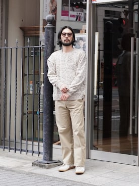 「ポートバイアーク」｜「アイテム（スラックス）」を使った、ARKnets STAFFさん（メンズ・174cm）の春コーディネート