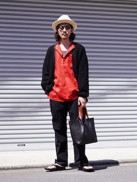 「ポートバイアーク」｜「アイテム（スラックス）」を使った、ARKnets STAFFさん（メンズ・173cm）の春コーディネート