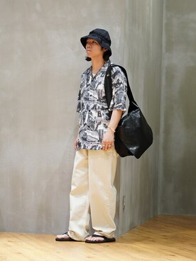 「BALLAST ARK（バラストアーク）のアイテム（バッグ）」を使った、ARKnets STAFFさん（メンズ・174cm）の夏コーディネート