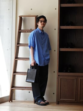 「ポートバイアーク」｜「アイテム（スラックス）」を使った、ARKnets STAFFさん（メンズ・175cm）の夏コーディネート