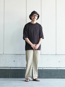 「ポートバイアーク」｜「アイテム（スラックス）」を使った、ARKnets STAFFさん（メンズ・170cm）の夏コーディネート