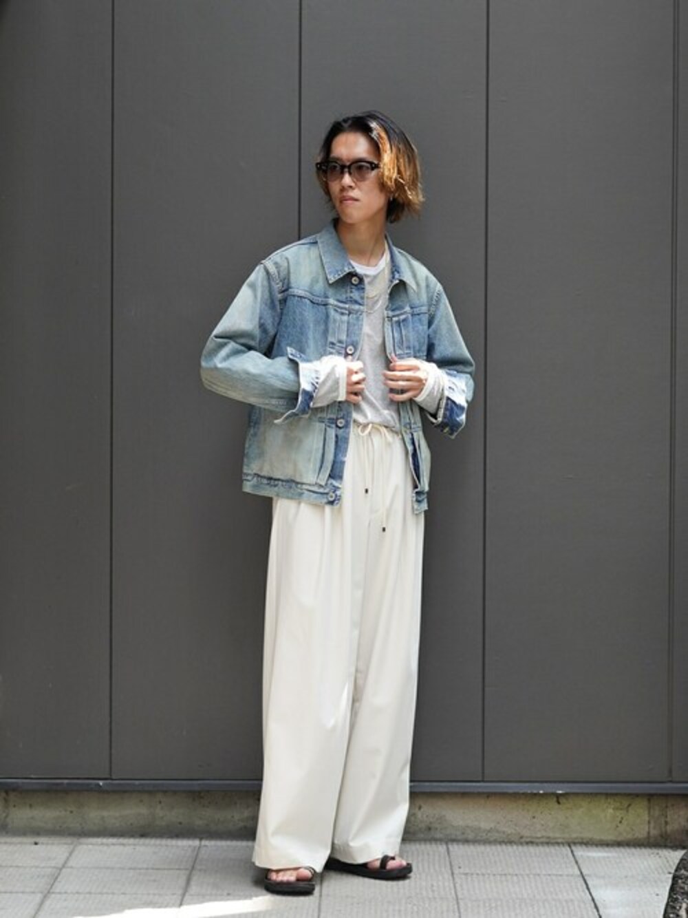 「marka、マーカ」｜「markaのmarka / マーカ：NEW TYPE1 DENIM JACKET - used washed -：M24C-07BL01C[COR]（デニムジャケット、ブルー系）」を使った、ARKnets STAFFさん（メンズ・177cm）の夏コーディネートの1枚目の写真
