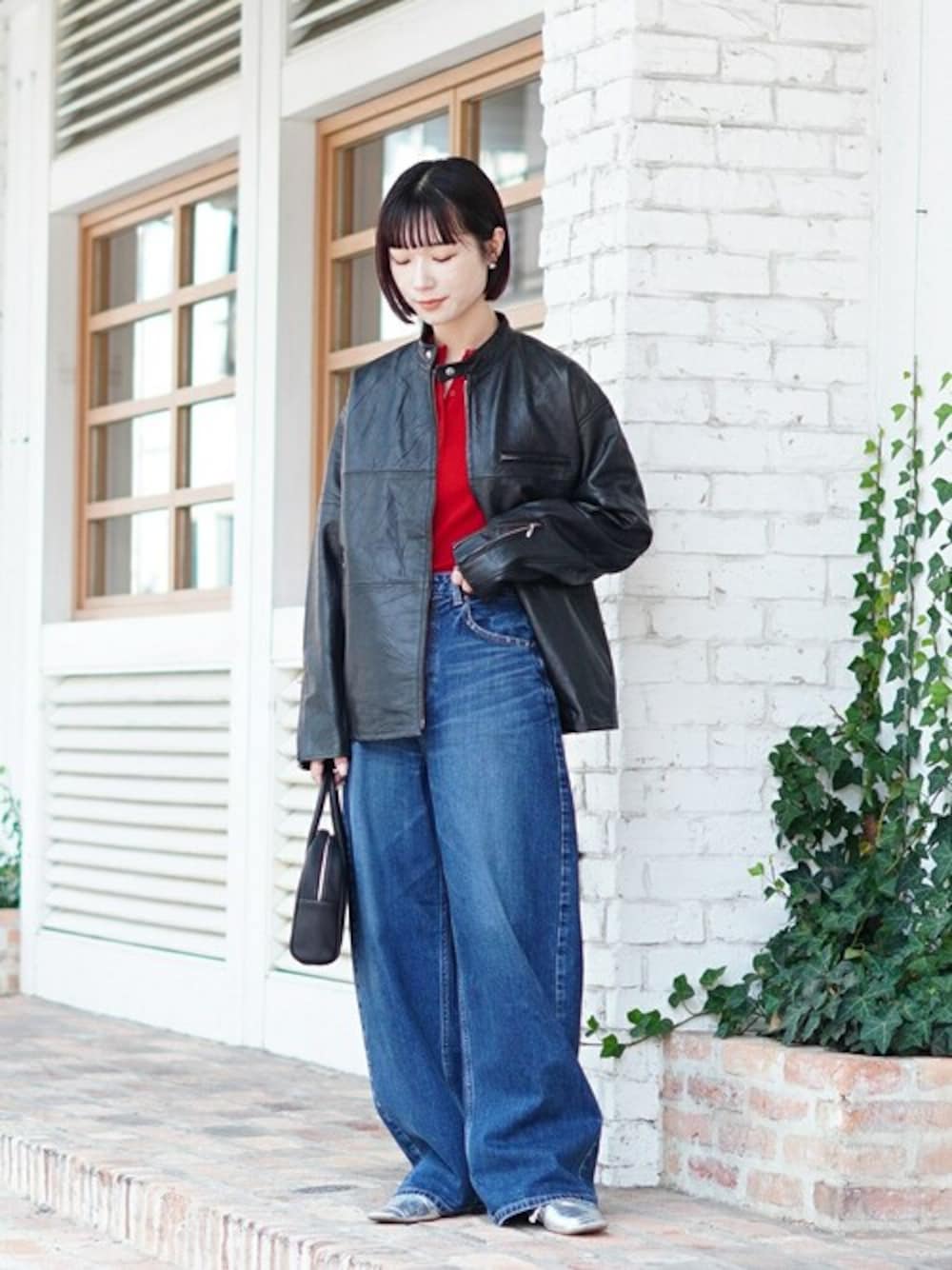 「カジュアル、レザージャケット、デニムパンツ、RED CARD、pippichic、Aeta、ATON、BALLAST ARK、バラストアーク」｜「BALLAST ARKのBALLAST ARK / バラストアーク：UPCYCLING LEATHER JACKET：BA10-J002[AST]（その他アウター、ブラック系）」を使った、ARKnets STAFFさん（レディース・162cm）の秋コーディネートの1枚目の写真