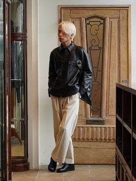 「ポートバイアーク」｜「アイテム（スラックス）」を使った、ARKnets STAFFさん（メンズ・181cm）の秋コーディネート