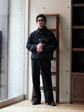 「ポートバイアーク」｜「アイテム（スラックス）」を使った、ARKnets STAFFさん（メンズ・175cm）の秋コーディネート