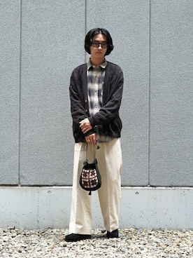「ポートバイアーク」｜「アイテム（スラックス）」を使った、ARKnets STAFFさん（メンズ・176cm）の秋コーディネート