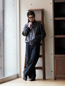 「ポートバイアーク」｜「アイテム（スラックス）」を使った、ARKnets STAFFさん（メンズ・175cm）の秋コーディネート