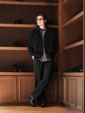 「ポートバイアーク」｜「アイテム（スラックス）」を使った、ARKnets STAFFさん（メンズ・175cm）の秋コーディネート