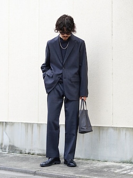 「ポートバイアーク」｜「アイテム（スラックス）」を使った、ARKnets STAFFさん（メンズ・173cm）の秋コーディネート
