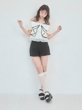 「MAJESTIC LEGON（マジェスティックレゴン）のミルフィーユフリル厚底サンダル（サンダル、ブラック系）」を使った、hisaneさん（メンズ・165cm）の春コーディネート