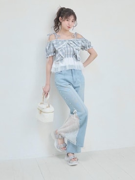 「MAJESTIC LEGON（マジェスティックレゴン）のパール×レーススリットデニム（デニムパンツ、ブルー系）」を使った、hisaneさん（メンズ・165cm）の春コーディネート