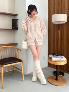 「MAJESTIC LEGON（マジェスティックレゴン）のレッグウォーマーセット厚底ブーツ（ブーツ、ホワイト系）」を使った、hisaneさん（メンズ・165cm）の秋コーディネート