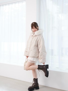 「MAJESTIC LEGON（マジェスティックレゴン）のアイテム」を使った、マイカさん（レディース・153cm）の秋コーディネート