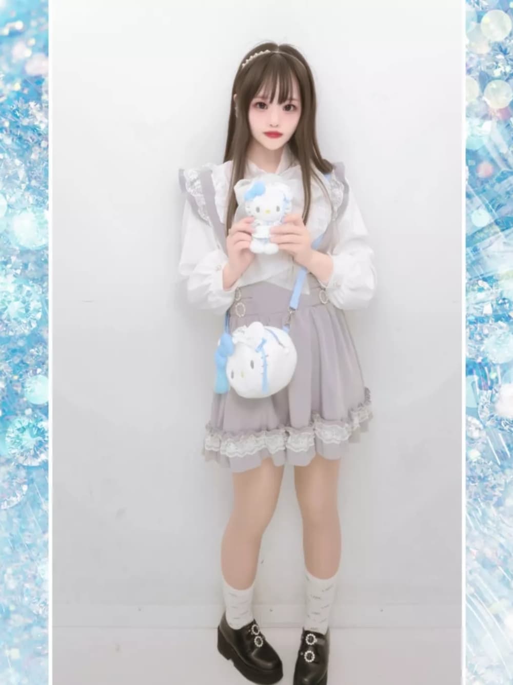「量産型、天使界隈、水色、ロマンチック、ガーリー、キャラクター、ハローキティ、ビジュー、推し活」｜「PrincessMelodyのアイテム（スカート、ブルー系）」を使った、ねむりさん（レディース・155cm）の夏コーディネートの1枚目の写真