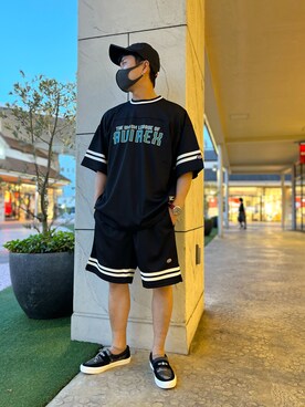 「AVIREX（アヴィレックス）のアイテム（スリッポン）」を使った、wasabiさん（メンズ・168cm）の春コーディネート
