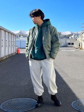 「アヴィレックス」｜wasabiさん（メンズ・168cm）の春コーディネート