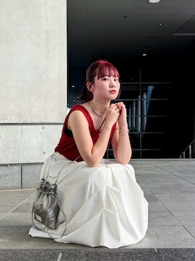 「赤」｜「アイテム（タンクトップ）」を使った、みさきさん（レディース・162cm）の秋コーディネート