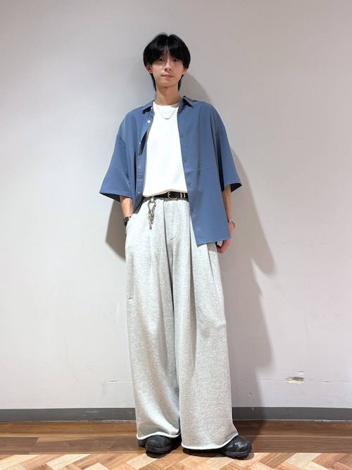 「RAGEBLUE（レイジブルー）の【LUXURY+EASY】＜接触冷感＞OVER SIZE DRAPE SHIRTS / ラグイージー オーバーサイズドレープシャツ（シャツ/ブラウス）」を使った、りょーやさん（メンズ・180cm）の春コーディネート