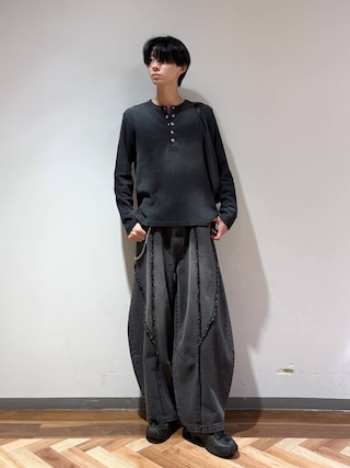 「RAGEBLUE（レイジブルー）のARCH FRINGE DENIM BARREL BUGGY PANTS/アーチフリンジデニムバレルバギーパンツ（デニムパンツ）」を使った、りょーやさん（メンズ・180cm）の夏コーディネート