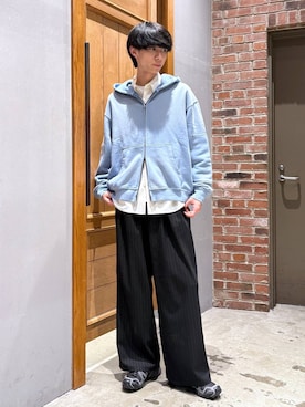 「アイテム（スラックス）」を使った、りょーやさん（メンズ・180cm）の春コーディネート