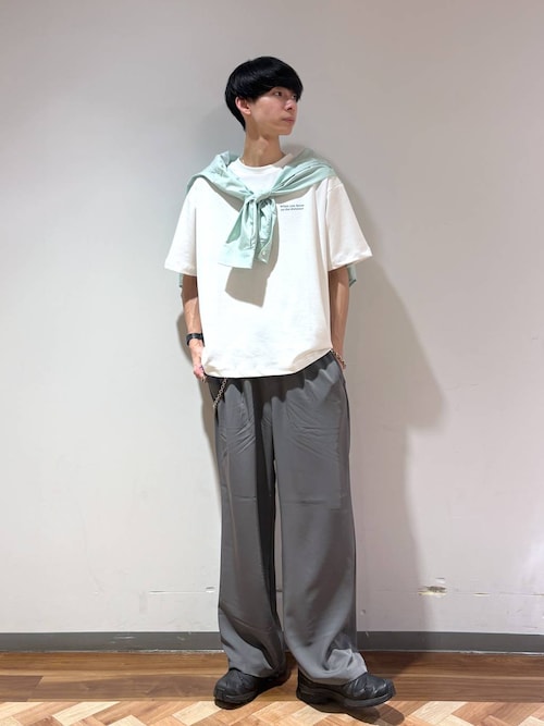 「RAGEBLUE（レイジブルー）の【LUXURY+EASY】 DRAPE WIDE BUGGY EASY PANTS / ラグイージードレープワイドイージーパンツ（スラックス）」を使った、りょーやさん（メンズ・180cm）の春コーディネート