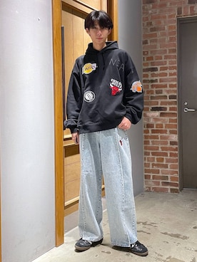 「NBA（エヌビーエー）のアイテム（パンツ）」を使った、りょーやさん（メンズ・180cm）の冬コーディネート