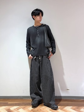 「RAGEBLUE（レイジブルー）の10OZ DENIM  STRIPED CURVED PANTS/10ozデニム/ストライプ柄カーブパンツ（デニムパンツ、ブラック系）」を使った、りょーやさん（メンズ・180cm）の秋コーディネート