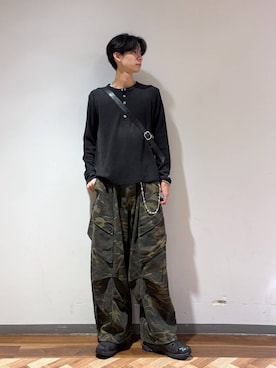 「RAGEBLUE（レイジブルー）のSPRAY DYED WAFFLE HENLEY T-SHIRT/スプレー加工ワッフルヘンリーTシャツ（Tシャツ/カットソー、ブラック系）」を使った、りょーやさん（メンズ・180cm）の秋コーディネート