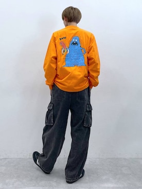 「アイテム（Tシャツ/カットソー、オレンジ系）」を使った、りょーやさん（メンズ・180cm・20代）の冬コーディネート