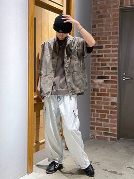 「アイテム（ベスト、ブラウン系）」を使った、りょーやさん（メンズ・180cm）の春コーディネート