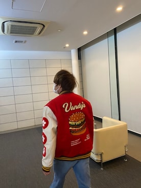 「大学生」｜「アイテム（スタジャン）」を使った、earさん（メンズ・163cm）の夏コーディネート
