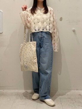 ワイドストレートデニムパンツ 252605を使った人気ファッション