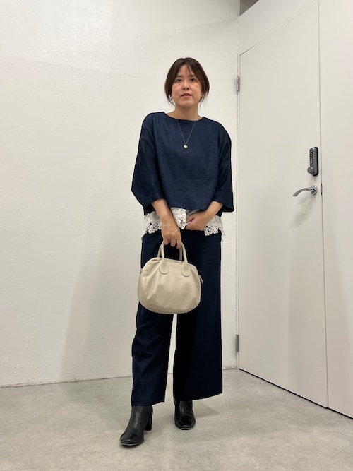 セール新品未使用タグ付beardsleyゆったりトワルドジュイフレンチ半袖 BEARDSLEY（ビアズリー） tシャツ 半袖 裾レースフレンチTシャツ