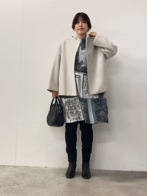 BEARDSLEY ノーカラーコート コート 後ろぷっくりウールショート