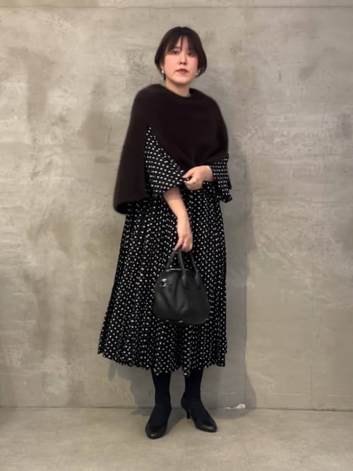 人気商品✴︎BEARDSLEY ギャザーワンピース ブラック BEARDSLEY