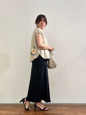 「BEARDSLEY（ビアズリー）のワンポイント刺繍マルブラウス（シャツ/ブラウス、ベージュ系）」を使った、sudohさん（レディース・160cm）の夏コーディネート