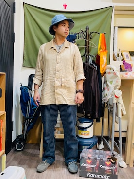 「amber（アンバー）のアイテム」を使った、Ú-Sêng Tânさん（メンズ・167cm）の春コーディネート