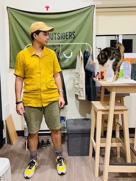 「SYNDRO（シンドロ）のアイテム（トップス）」を使った、Ú-Sêng Tânさん（メンズ・167cm）の夏コーディネート