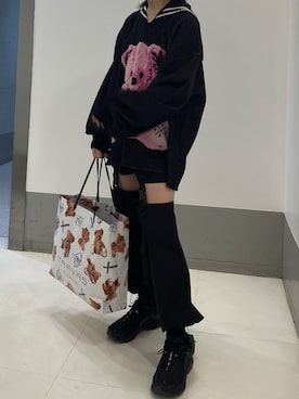 「REFLEM（レフレム）のアイテム（パンツ）」を使った、來來さん（キッズ・160cm）の冬コーディネート