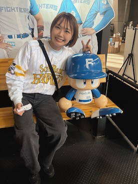 「ノースフェイス」｜「アイテム（スウェット）」を使った、れ み れ みさん（レディース・158cm）の秋コーディネート